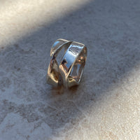 Double Twist Ring