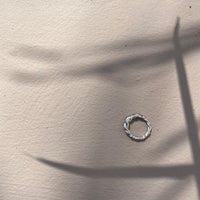 Curvy Ring