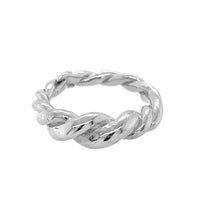 Curvy Ring