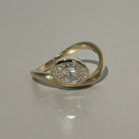 Neris Ring mit Diamant
