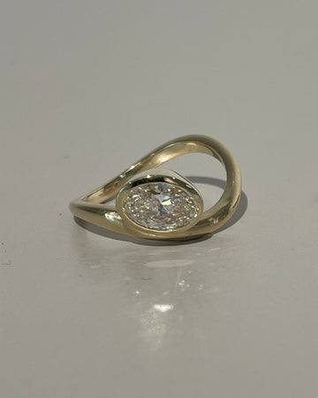 Neris Ring mit Diamant