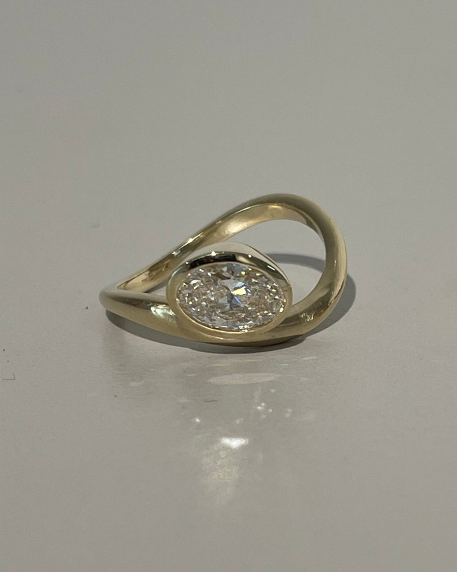 Neris Ring mit Diamant
