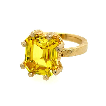 XL Sapphire Ring // Yellow