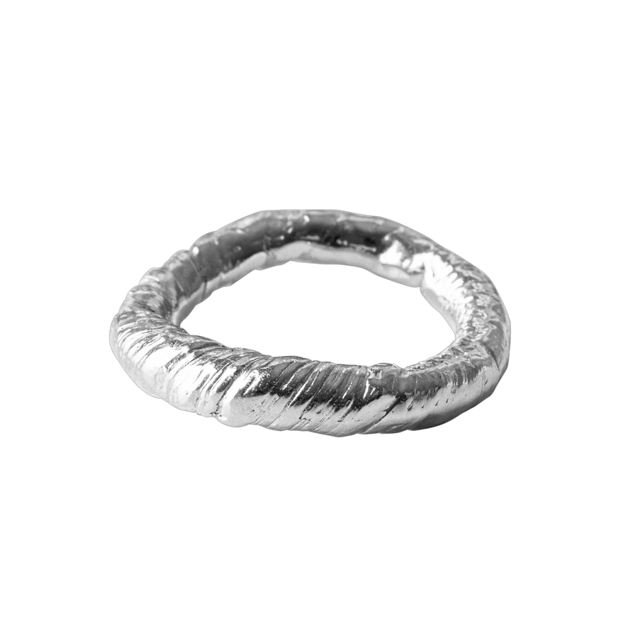 twisted ring // big